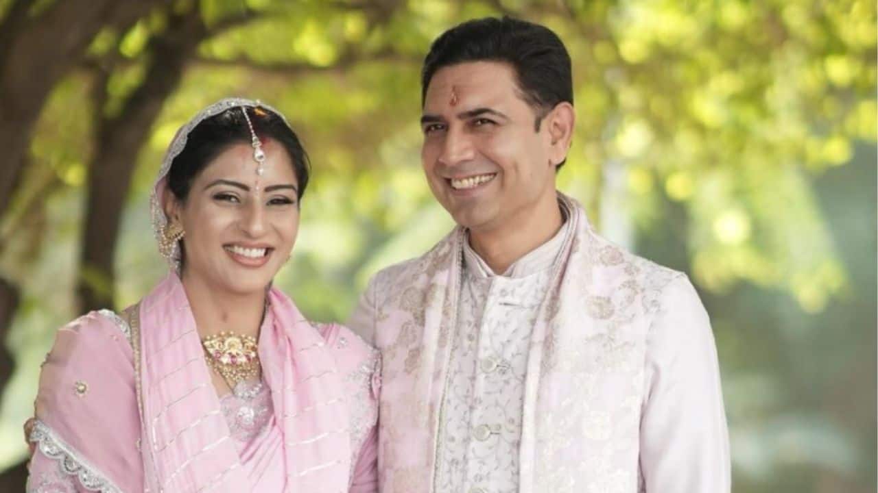 Ashlesha Savant and Sandeep Baswana marry in a serene ceremony at Vrindavan’s Chandrodaya temple, see pics
