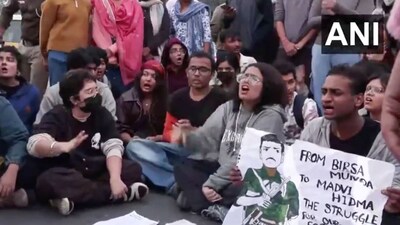 'Glorifying Maoist Hidma, attacking police': Why Delhi air quality protest turned into political controversy?