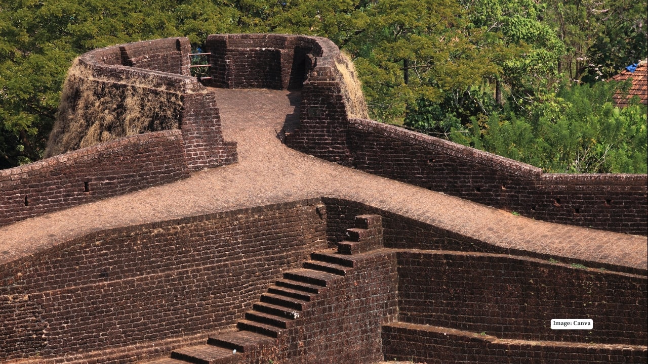 <strong>9. Bekal Fort, Kasaragod</strong><br />Bekal Fort isn’t just massive — it’s majestic. Sitting on a grassy hill overlooking the Arabian Sea, this centuries-old fort offers sweeping coastal views, winding pathways and a timeless, windswept stillness that photographers adore.