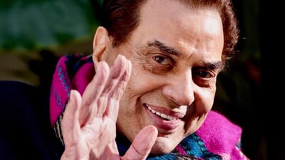 Dharmendra honoured with Padma Vibhushan