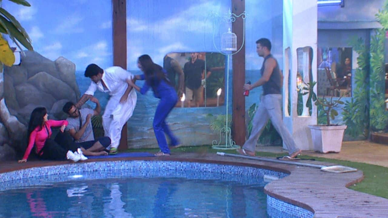 <strong>Kushal Tandon and VJ Andy</strong><br />Kushal was evicted after he physically attacked Andy for making derogatory comments about Gauahar Khan in season 7. Gauahar also briefly exited the show in protest of Kushal's eviction,but both later returned.