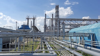 oil pipelines bloomberg