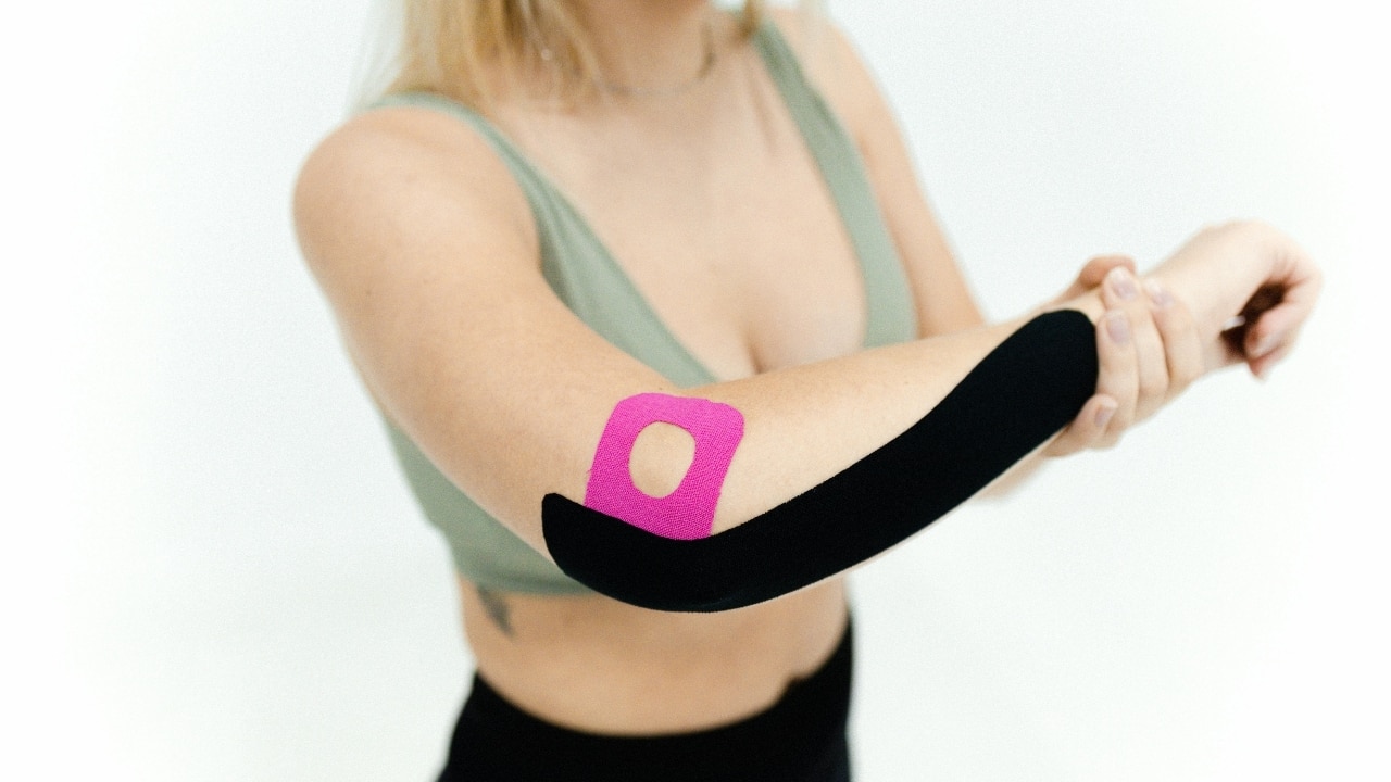 Tennis Elbow: Symptoms, how it affects your daily activities and what you need to do to cure it