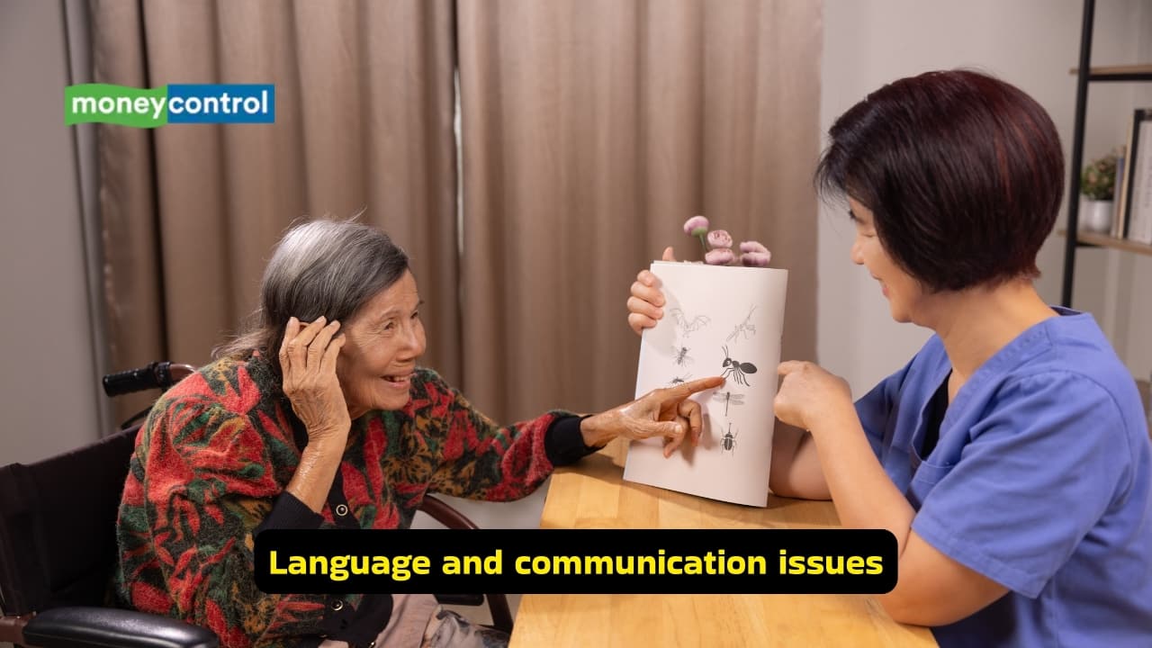 <strong>Language and communication issues</strong><br />Language and communication difficulties are often observed, and persons with dementia are unable to find words to express themselves. As the vocabulary reduces, they find it challenging to name things, and gradually, may lose fluency and comprehension.