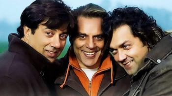 Apne 2 is happening, confirms filmmaker Deepak Mukut, calls it a tribute to late Dharmendra