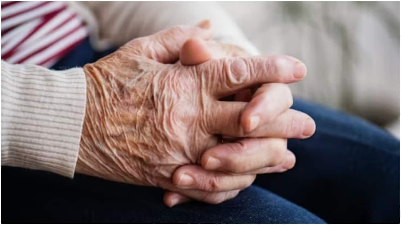 Elderly Chinese woman seeks 'daughter' to assist her in old age. Ready to offer Rs 37,000 monthly, a flat