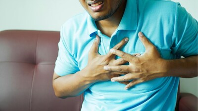 A 37-year-old runner, clean diet, no smoking — still landed in a cath lab with two major blockages. Heart disease isn’t always lifestyle-driven. Here are the hidden risks you must check. (Image: Pexels)