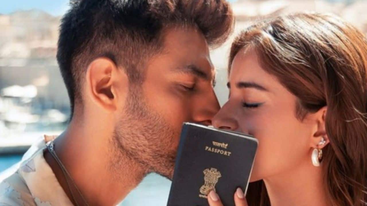 Pure Kartik Aaryan Magic<br />What ultimately lifts the track is Kartik himself—his charisma, his easy charm and that irresistible mix of innocence and attitude.