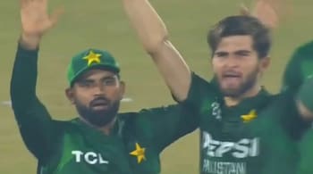 Livid Fakhar Zaman, Shaheen Afridi mock umpire after catch controversy