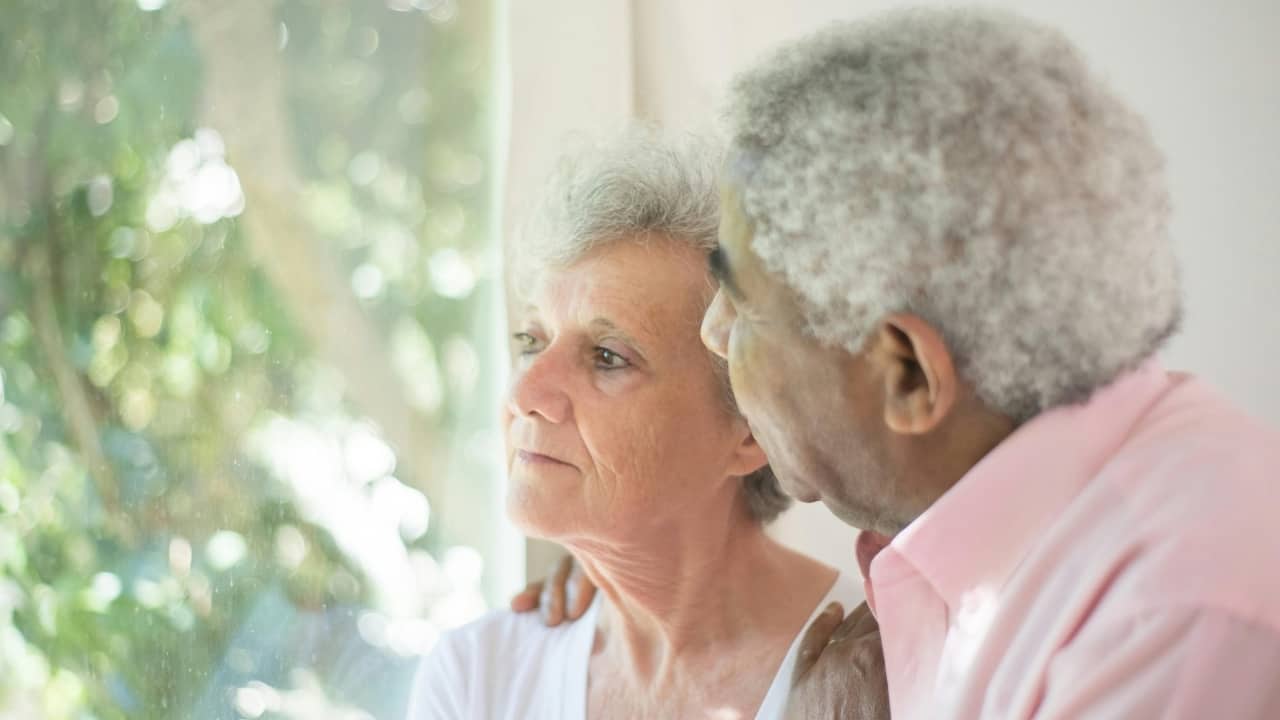 Neurologist explains early symptoms of Alzheimer’s and 7 ways to reduce your risk