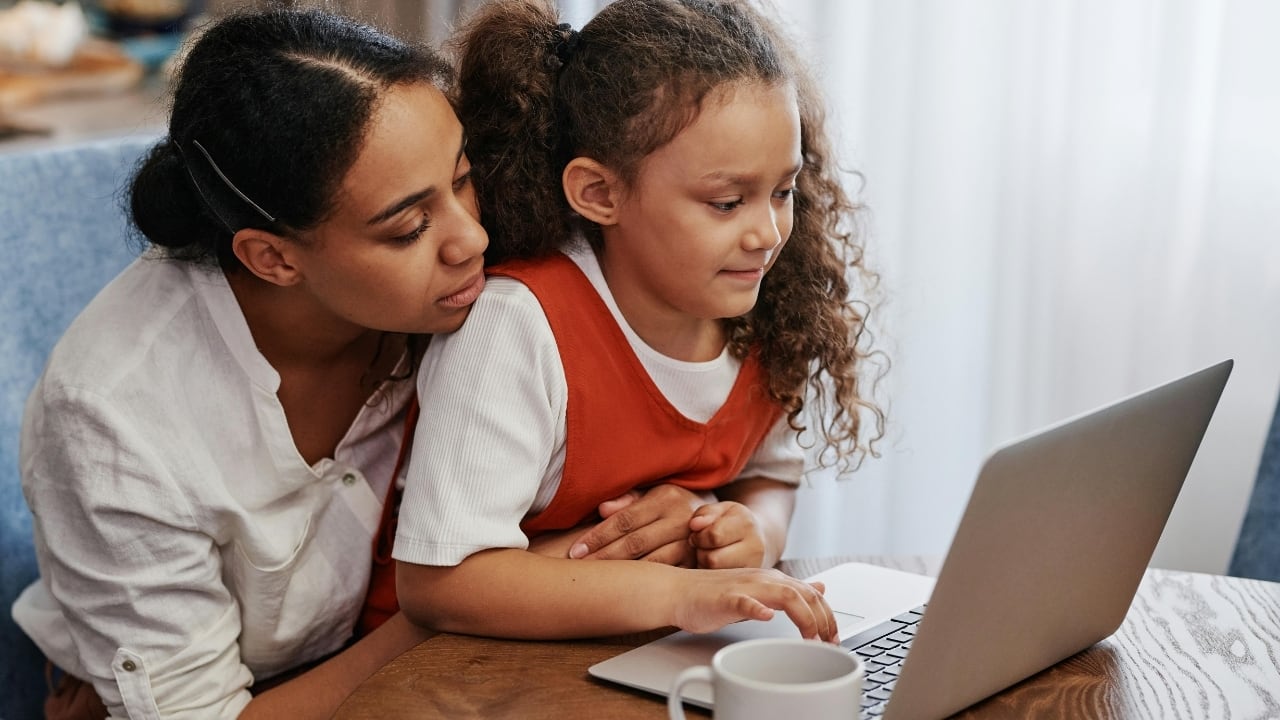7 signs that indicate your child is gifted