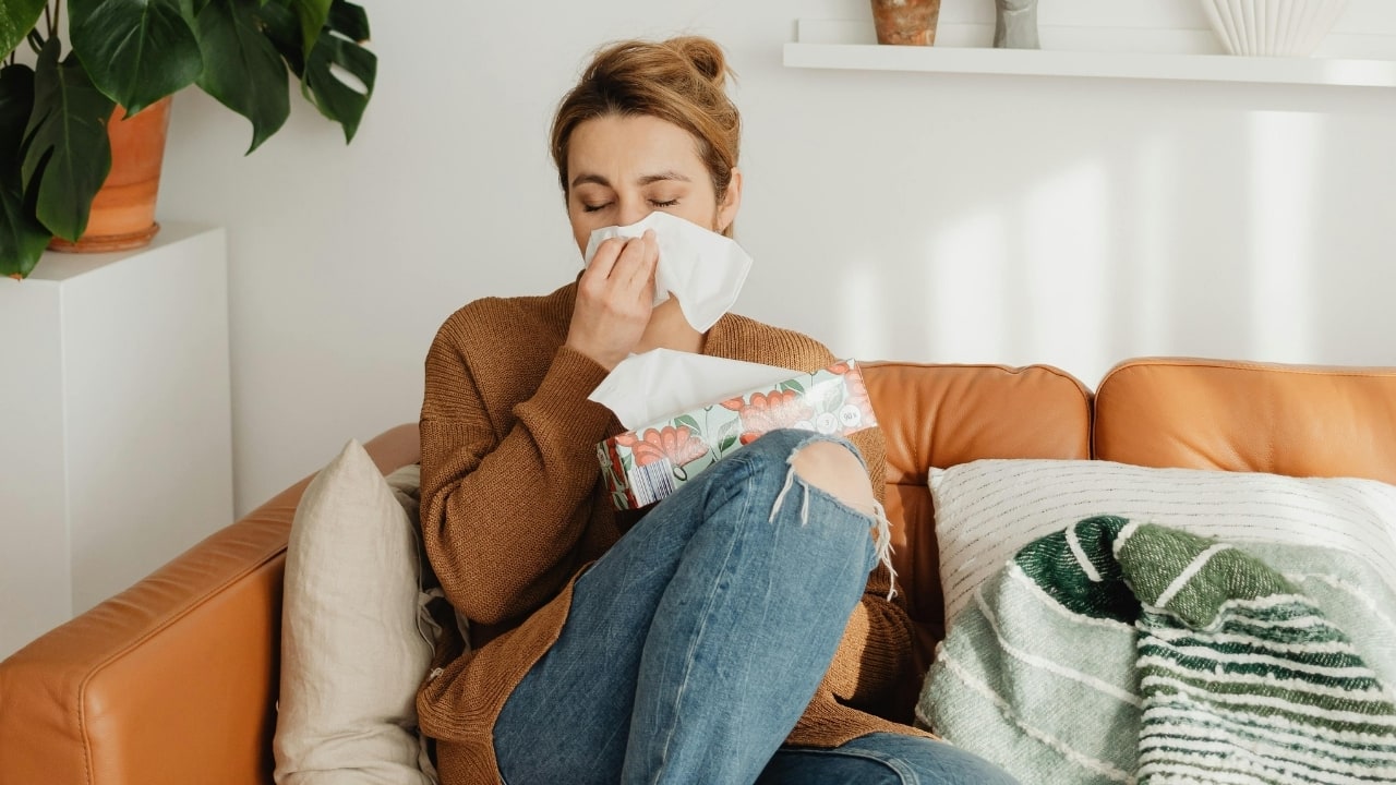 Alarming rise in acute respiratory illness cases: When should you be concerned; 4 effective ways to protect yourself
