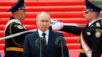 Putin warns of force if Ukraine rejects peace talks ahead of Trump-Zelenskyy meet
