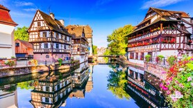 The world’s 9 most beautiful riverside heritage towns