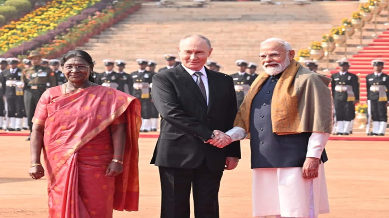 What is Putin's salary as Russian president and is it higher than President Murmu's? Here's a comparison