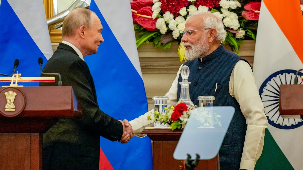 PM Modi announces India will soon offer free 30-day e-tourist and group tourist visas for Russian citizens