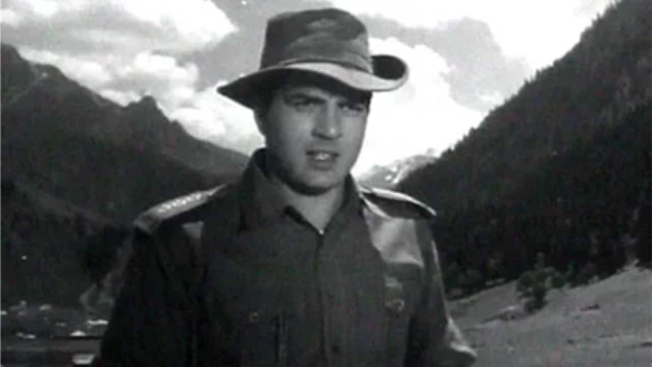 Satyapriya in Satyakam (1969) Topping this list is Dharmendra’s haunting portrayal of Satyapriya Acharya in Hrishikesh Mukherjee’s masterpiece Satyakam. Often cited by critics as his greatest performance, Dharmendra embodied moral integrity with heartbreaking sincerity. He played a man fighting to remain honest in a world drowning in compromise, and his quiet torment is palpable in every frame. The film’s emotionally devastating final scene delivered with a level of restraint and truth rarely seen in mainstream cinema marks this as the defining performance of his career.