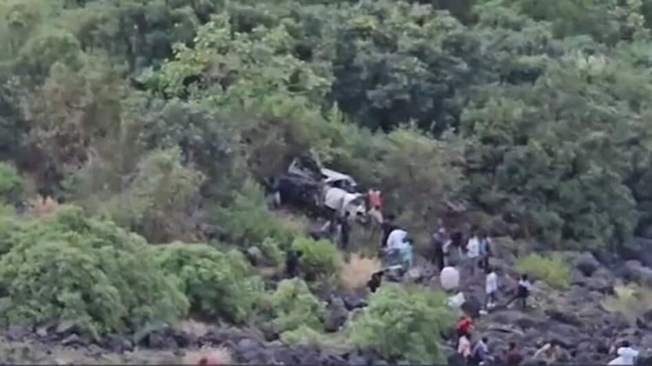 Six dead as car falls into 600-foot gorge in ghat area of Maharashtra's Nashik