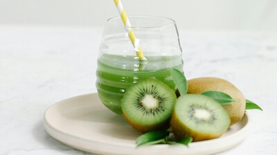 A study found that consuming two kiwis per day for eight weeks raises vitamin C levels in the skin. (Picture Credit: Pexels)
