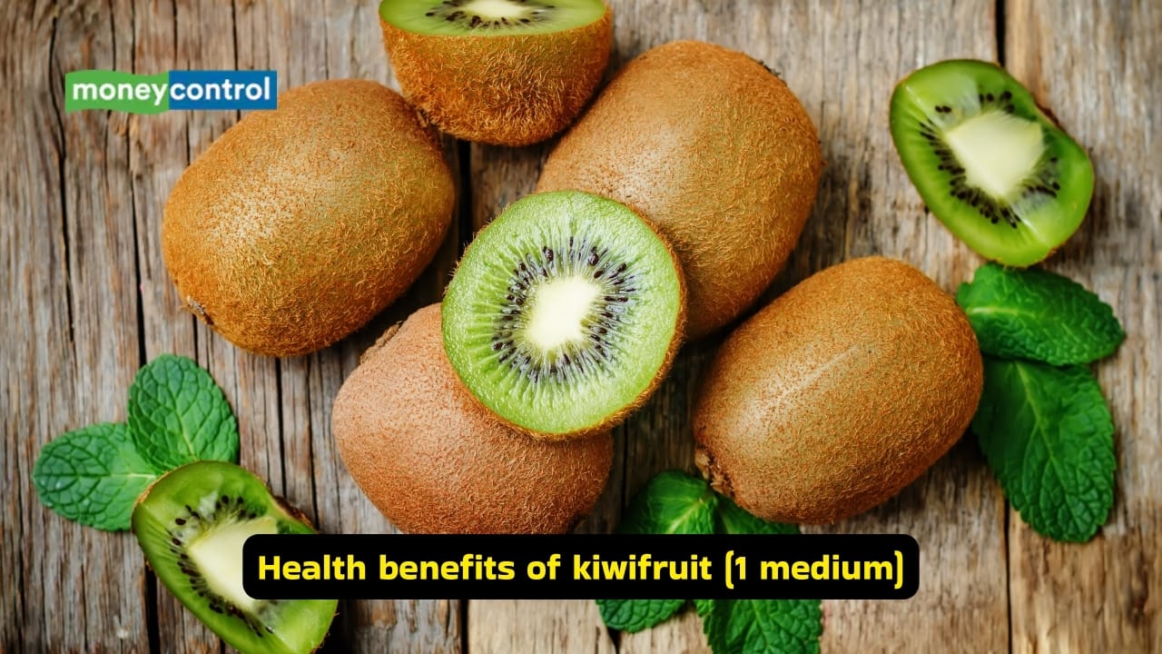 Health benefits of kiwifruit (1 medium) Kiwis are small but full of Vitamin C and antioxidants. They taste sweet with a little tang and are great in fruit salads or smoothies. Eating kiwis helps your immunity, keeps your skin healthy, and even supports digestion.