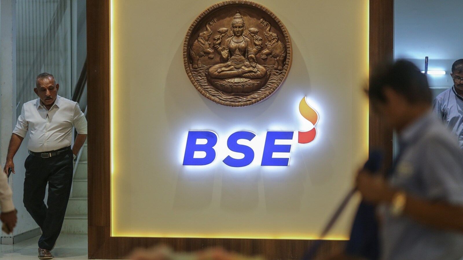 BSE shares rise 2% on SEBI's nod to launch derivatives for Sensex Next 30 index