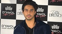 Aryan Khan wins Best Debut Director Award for The Bads of Bollywood, thanks mom Gauri Khan