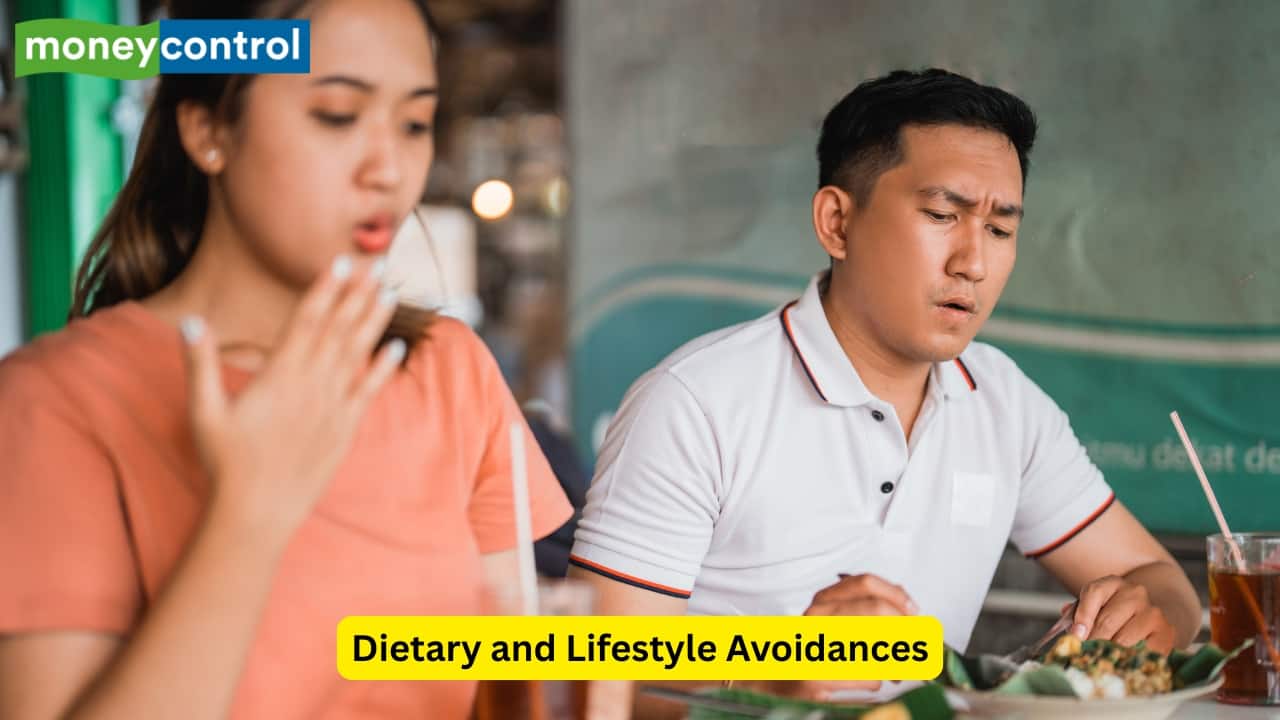 Dietary and Lifestyle Avoidances It is advised to avoid non-steroidal anti-inflammatory drugs and alcohol. Spicy and acidic foods must be avoided as well. Proper handwashing technique is important, along with safe food practices, to prevent infection by Helicobacter pylori. (Image: Canva) Dietary and Lifestyle Avoidances It is advised to avoid non-steroidal anti-inflammatory drugs and alcohol. Spicy and acidic foods must be avoided as well. Proper handwashing technique is important, along with safe food practices, to prevent infection by Helicobacter pylori. (Image: Canva)