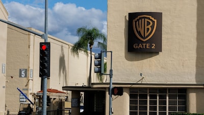 Netflix-Paramount battle reshapes Hollywood media