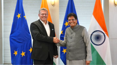 Minister of Commerce and Industry, Piyush Goyal, with Maroš Šefčovič, the European Union’s Commissioner for Trade and Economic Security
