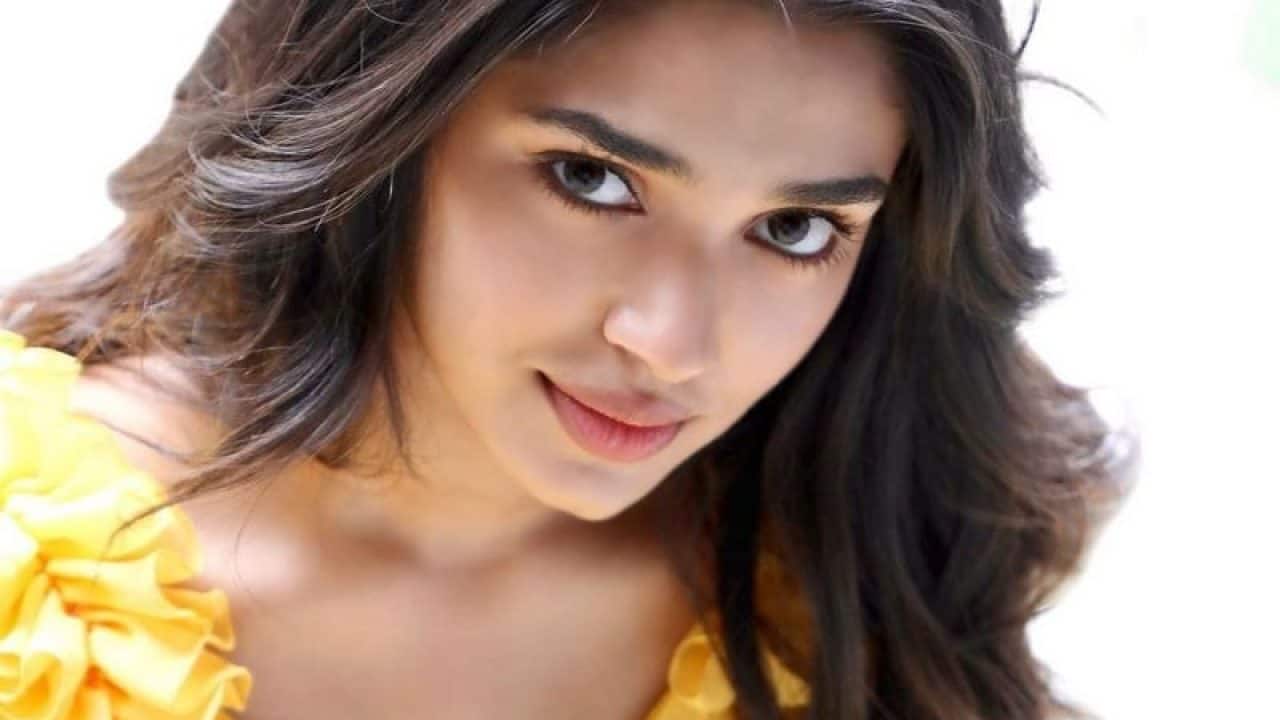 “People are watching you so closely…” Krithi Shetty breaks down as she speaks about online hate and its effects