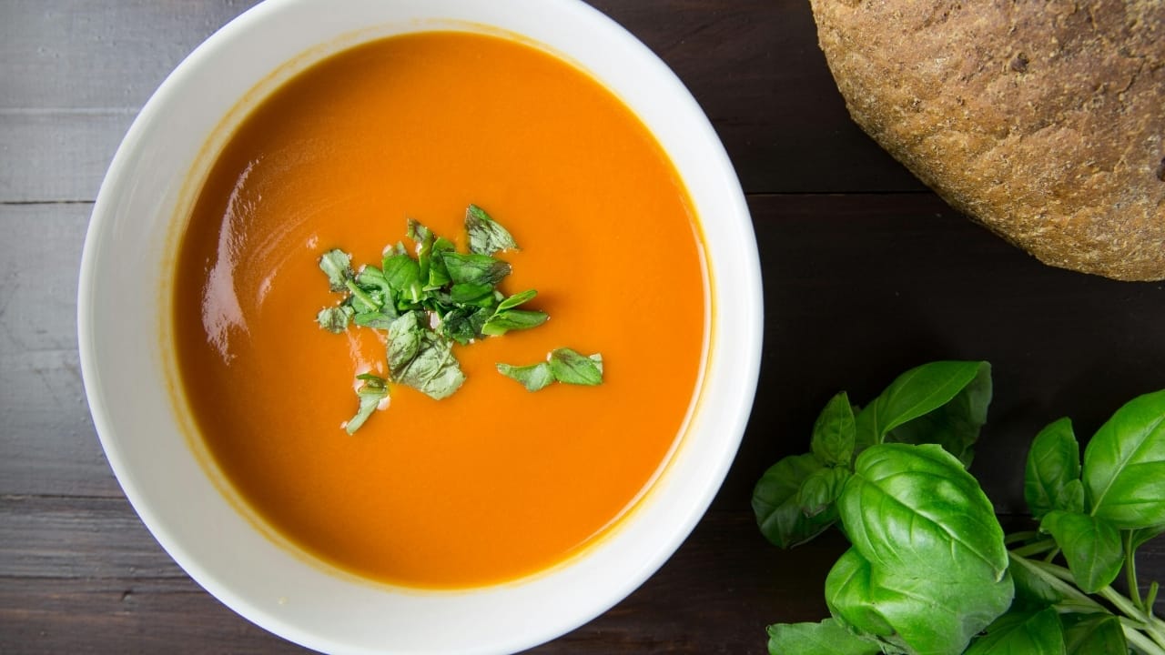 A bowl of tomato soup is your winter secret superdrink and comfort food, here's why