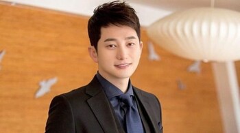 In Choir of God, Park plays Park Gyo-soon, a major in North Korea’s State Security Department who is ordered to create a fake religious choir to earn foreign currency amid international sanctions.