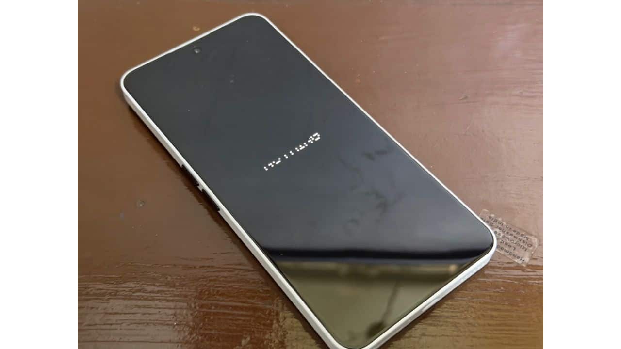 Accessories debut with the ‘Dice’ For the first time, the project included accessories. Designers Ambrogio Tacconi and Louis Aymonod introduced the Dice, an object inspired by global symbols of play and Nothing’s Ndot 55 font, adding a playful new dimension to the brand’s ecosystem. Accessories debut with the ‘Dice’ For the first time, the project included accessories. Designers Ambrogio Tacconi and Louis Aymonod introduced the Dice, an object inspired by global symbols of play and Nothing’s Ndot 55 font, adding a playful new dimension to the brand’s ecosystem.