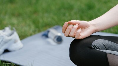 Health benefits of mindful breathing: Slow, diaphragmatic breathing, around 5 to 6 breaths per minute, supports parasympathetic activity and stabilises heart rate variability (Image: Pexels)