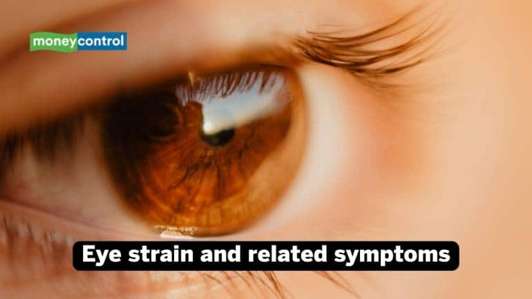 Eye strain and related symptoms In people with short-sightedness, eye strain is commonly experienced, and headaches may develop consequently. Such symptoms worsen when the person performs tasks that involve distant vision. Near objects often remain clear, which may delay diagnosis. Eye strain and related symptoms In people with short-sightedness, eye strain is commonly experienced, and headaches may develop consequently. Such symptoms worsen when the person performs tasks that involve distant vision. Near objects often remain clear, which may delay diagnosis.