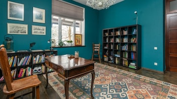 How to keep room warm in winter (Image: Pexels)