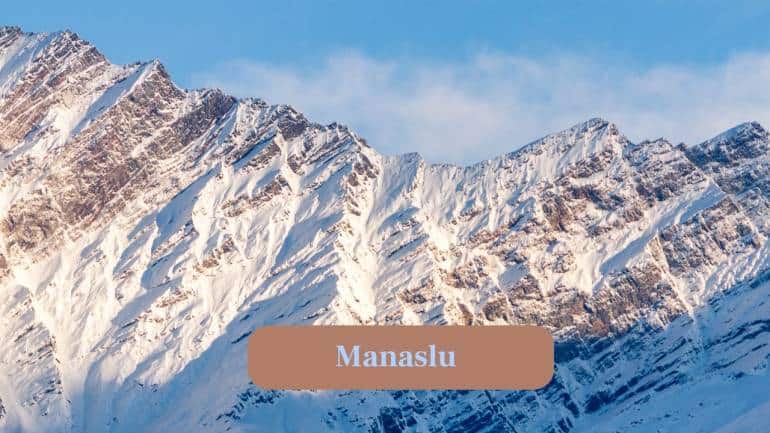 8. Manaslu: Manaslu supports species with antifreeze proteins, thick insulation and metabolic adaptations, showcasing evolutionary responses to hypoxia, cold and high UV radiation. (Image: Canva)