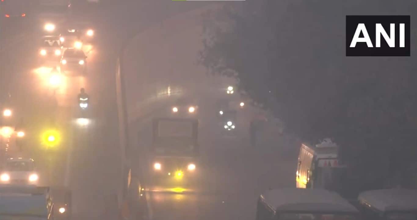 Delhi-NCR's air turns hazardous, Noida AQI soars past 550, emergency measures activated