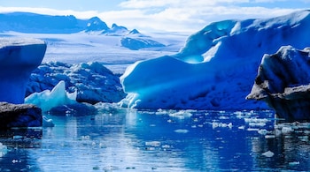 Study Finds Underwater Storms Rapidly Melting Key Antarctic Glaciers (Representative Image: Canva)