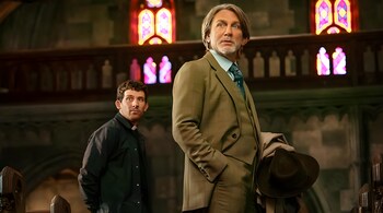 Daniel Craig stars in Wake Up Dead Man