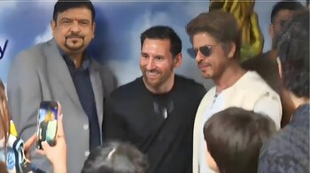 Shah Rukh Khan meets Lionel Messi