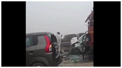 Multi-vehicle collision on the Eastern Peripheral Expressway (Courtesy: PTI)