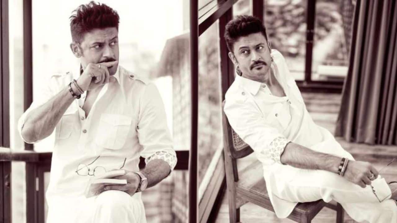Manav Gohil<br />He appears as Sushant Bansal, the Deputy Director of the Intelligence Bureau (IB). He has been a consistent presence in popular TV dramas for decades.