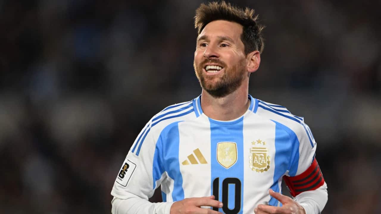 Messi brilla en Hyderabad junto al CM Revanth Reddy en partido benéfico