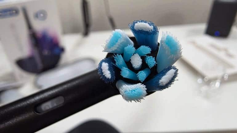 Oral-B iO Series 9 brush head closer look