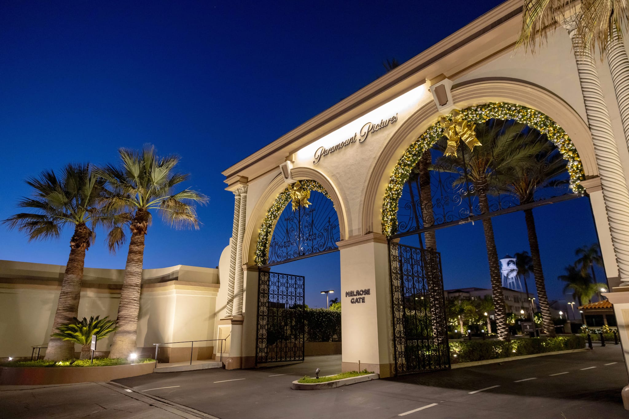 Warner Bros. adds blockbuster finish to $4.5 trillion deals haul