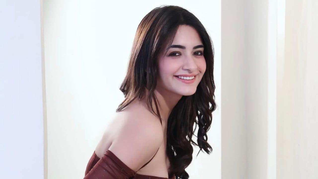 Shagun Sharma She plays the role of Pari Virani, and she earned her bachelor’s degree in mass media from the University of Mumbai. Her studies provided her with an understanding of the entertainment industry.