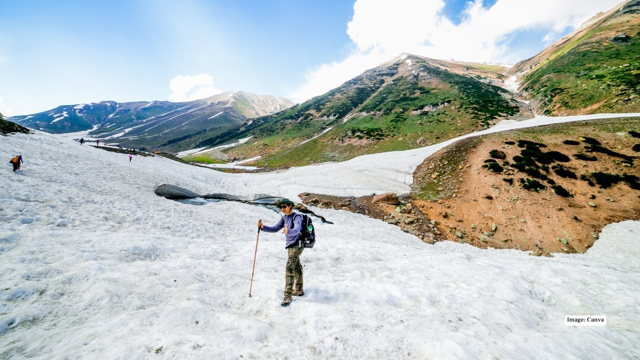 4. Sonamarg – Untouched Snowy Trails For travelers who love to venture off the beaten path, Sonamarg is a revelation. The valley, meaning “Meadow of Gold,” is quiet in winter, offering frozen streams and snow-blanketed trails perfect for photography and short treks. It’s a peaceful escape from the more crowded winter hotspots. 4. Sonamarg – Untouched Snowy Trails For travelers who love to venture off the beaten path, Sonamarg is a revelation. The valley, meaning “Meadow of Gold,” is quiet in winter, offering frozen streams and snow-blanketed trails perfect for photography and short treks. It’s a peaceful escape from the more crowded winter hotspots.