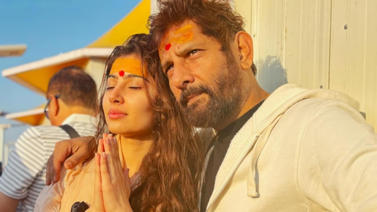 Dhurandhar actress Sara Arjun, dad Raj Arjun offer prayers at Ujjain’s Mahakaleshwar Temple