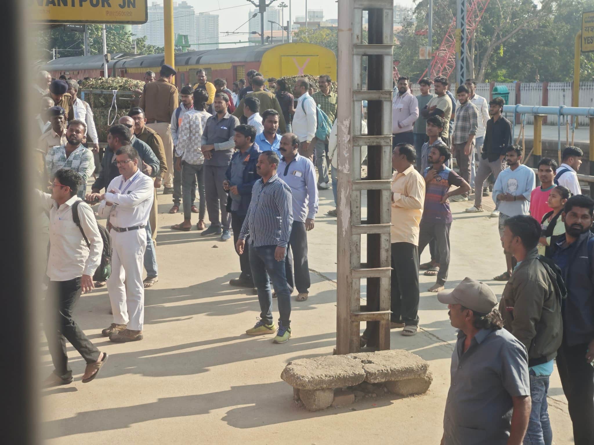 Ruckus at Bengaluru’s Yeshwantpur station; three detained for pulling Vasco Express alarm chain, assaulting RPF personnel